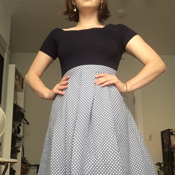 NEVER WORN Off the Shoulder White and Navy A Line - Picture 6 of 6